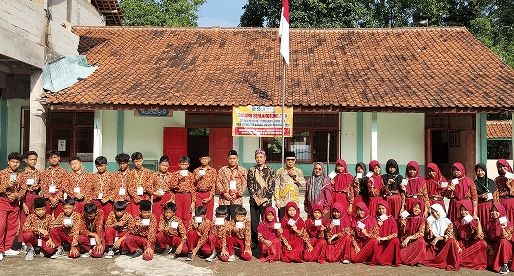 Upacara Peringatan Hari Pendidikan Nasional